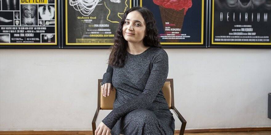 Fadik Sevin Atasoy Yönetmen Koltuğuna Oturacak