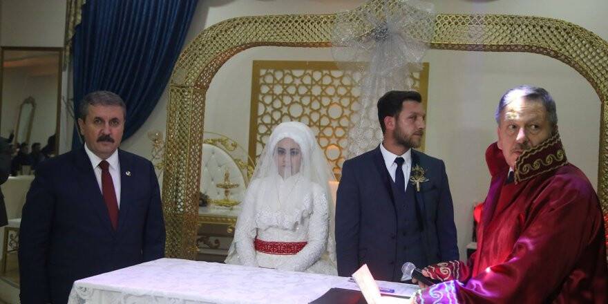 BBP Genel Başkanı Destici Nikah Şahidi Oldu