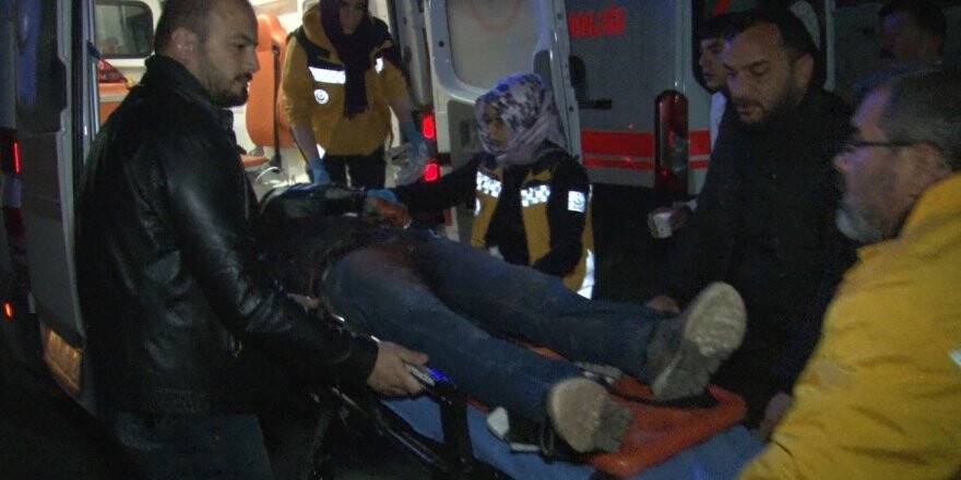 Boğazından ve vücudundan bıçaklanan genç ağır yaralandı 
