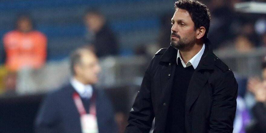 Fenerbahçe'de Erol Bulut ile yollar ayrıldı