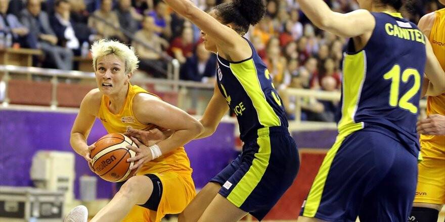 Potada Derbinin Galibi Galatasaray
