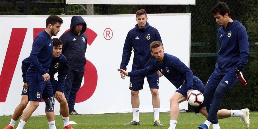 Fenerbahçe Kasımpaşa'ya Konuk Olacak