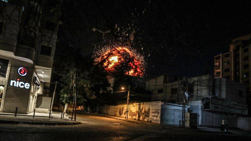 İsrail'in Aa Ofisinin De Olduğu Binayı Vurması