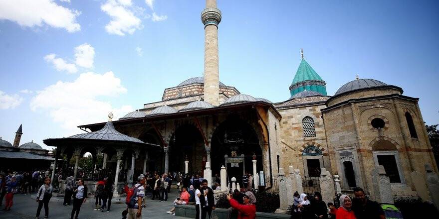 Mevlana Müzesi'nde Ramazan Yoğunluğu