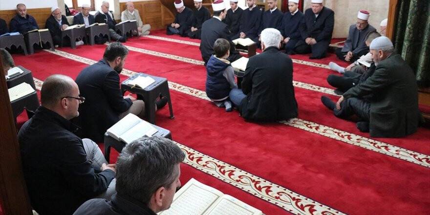 Üsküp'te Asırlardır Yaşatılan Osmanlı Geleneği: Mukabele