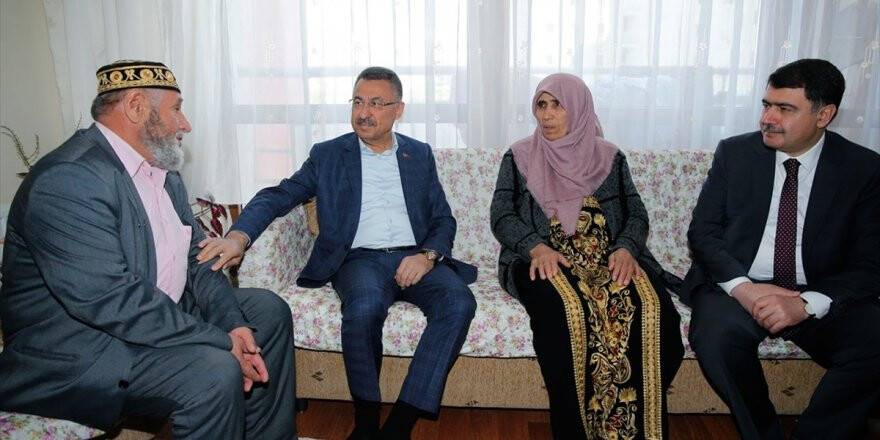 Oktay'dan Yeni Zelanda Şehidinin Ailesine Ziyaret