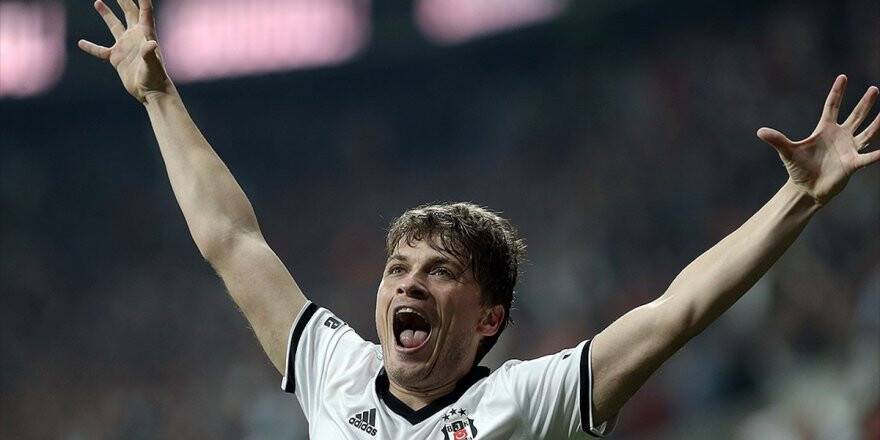Adem Ljajic Atınca Beşiktaş Kazanıyor