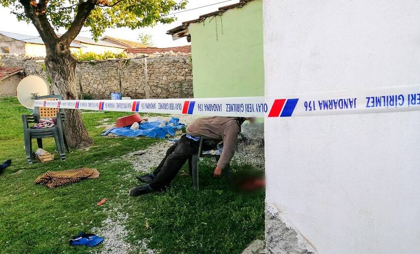 Tüfekle oynayan torun kazara dedesini başından vurup öldürdü