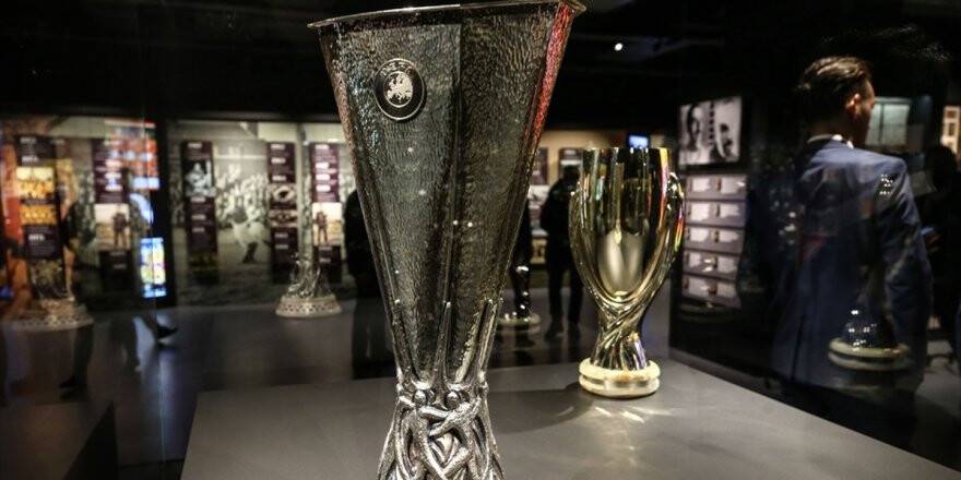 Galatasaray'ın Uefa Kupası Zaferinin 19. Yıl Dönümü