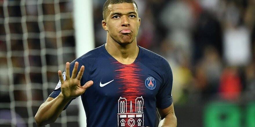 Psg, Mbappe'nin Takımda Kalacağını Açıkladı