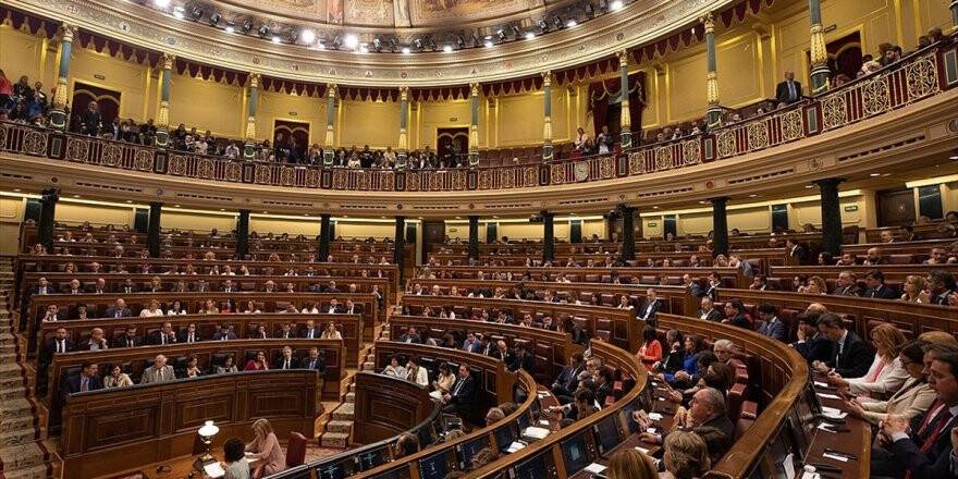 İspanya'da Yeni Yasama Dönemi Polemiklerle Açıldı