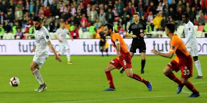 Galatasaray Sivas'ta Yenildi