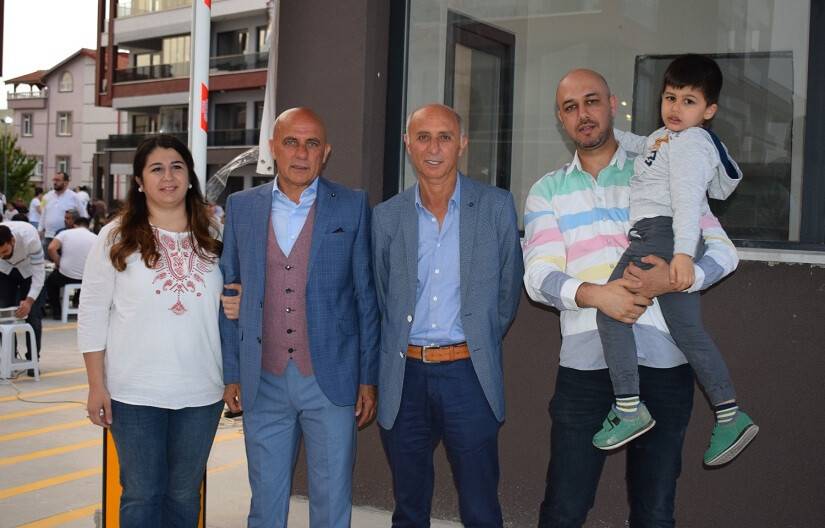 Ünlü İnşaat iftar programında buluştu