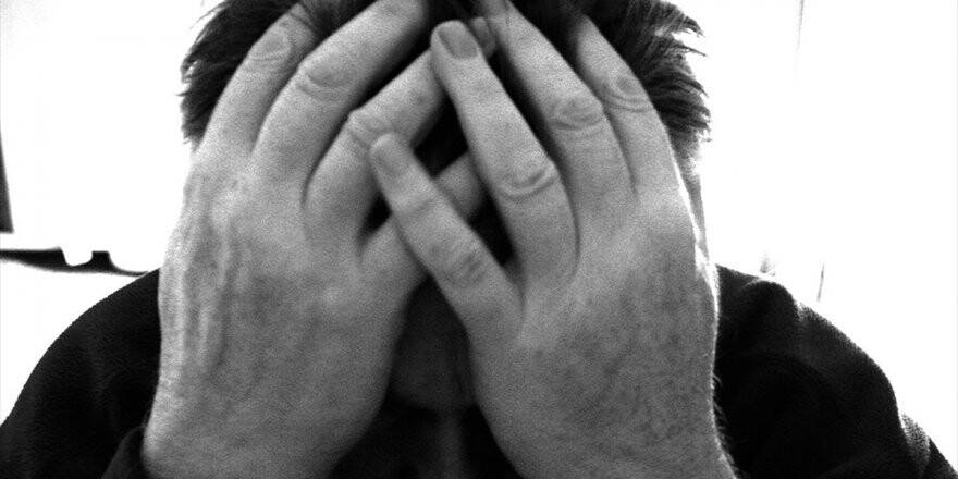 Baş Ağrısı Depresyonun Belirtisi Olabilir
