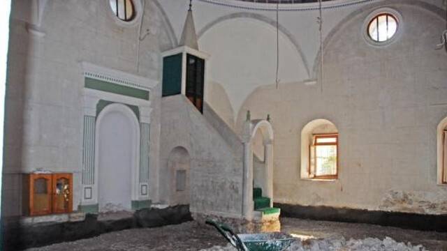 5 asırlık camide define iddiası