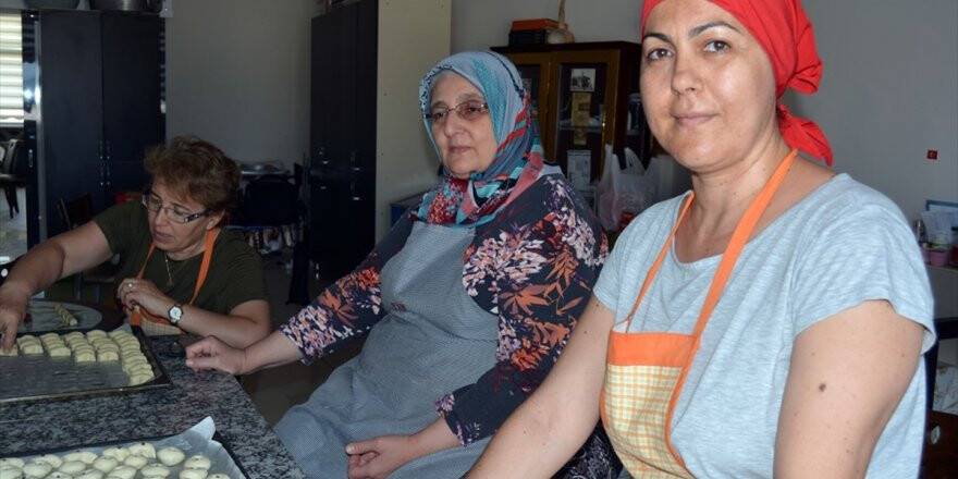 'Soma Kurabiyesi' Kadınlara Kazanç Kapısı Oldu