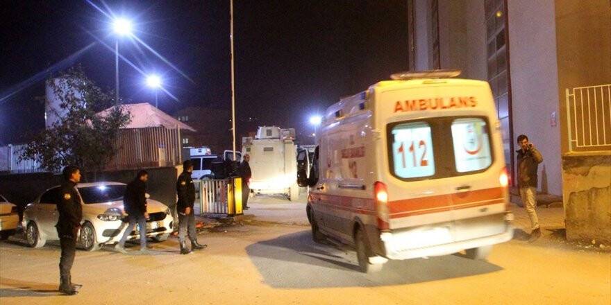 Hakkari'de Askeri Araç Kaza Yaptı: 1 Şehit, 1 Yaralı