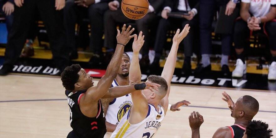 Raptors Seride Yeniden Öne Geçti