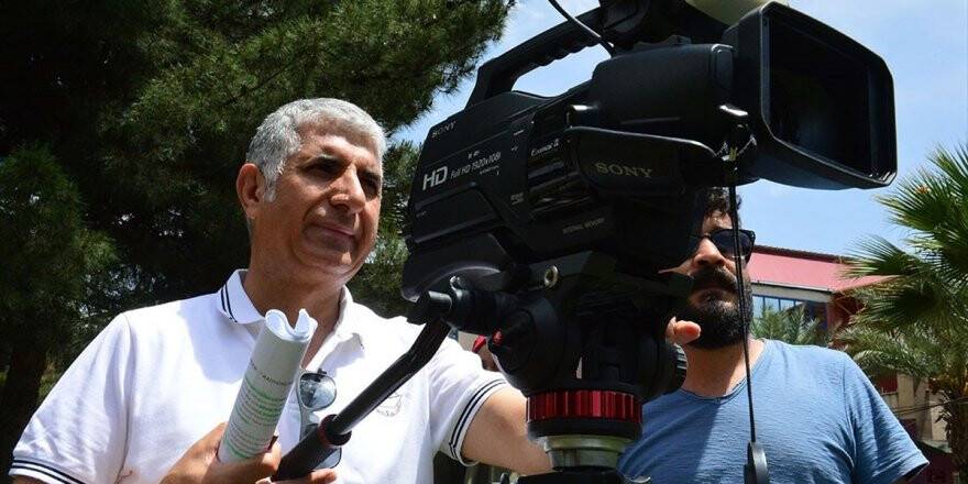 Coğrafya Profesörü Filmleriyle Ödüle Doymuyor