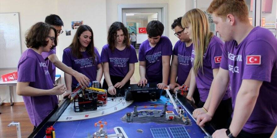 'Karidesten Uzaya' Projesi Dünya Şampiyonluğu Getirdi