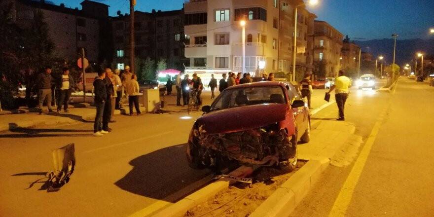 Konya'da İki Otomobil Çarpıştı: 4 Yaralı