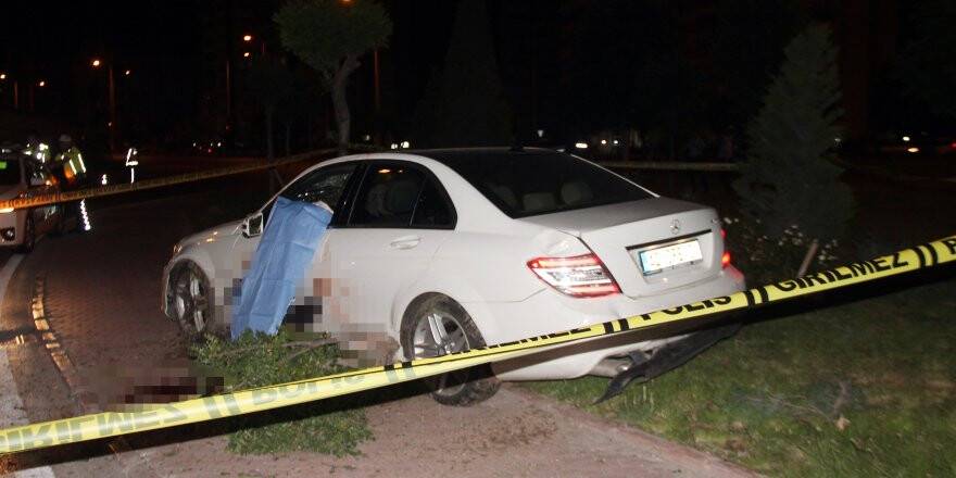 Kontrolden çıkan otomobil ağaçlara çarptı: 1 ölü