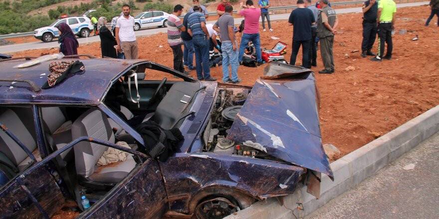 Otomobil takla attı: 16 yaşındaki genç hayatını kaybetti, 4 kişi yaralandı 