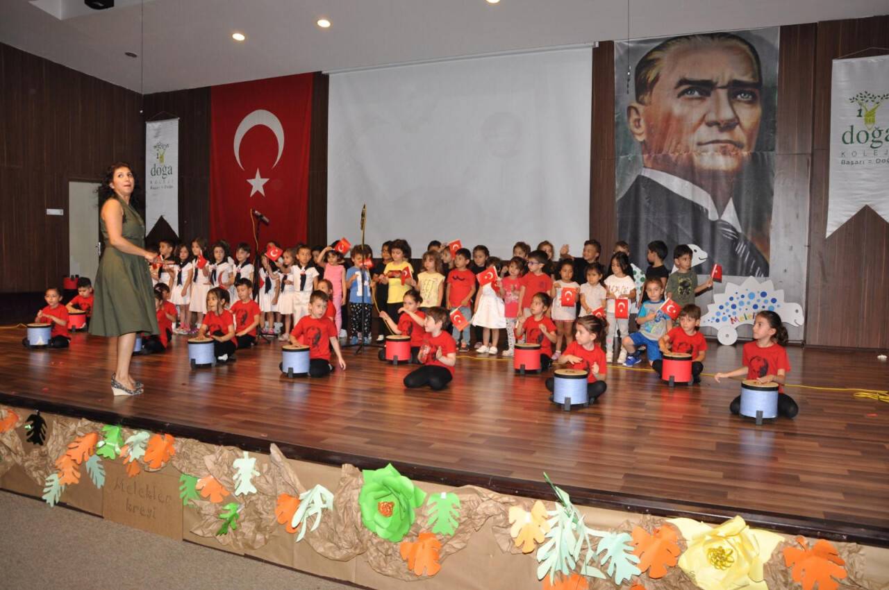 Melekler Kreşinden yılsonu gösterisi