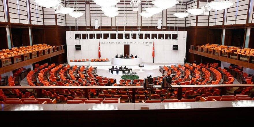 Yeni Askerlik Düzenlemesi Salı Günü Oylanacak