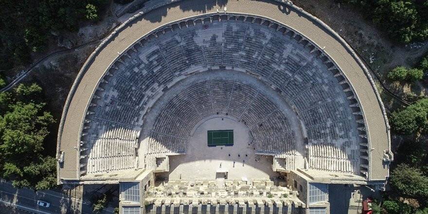 Turkish Airlines Antalya Open'da İlk Atış Aspendos'ta Yapıldı