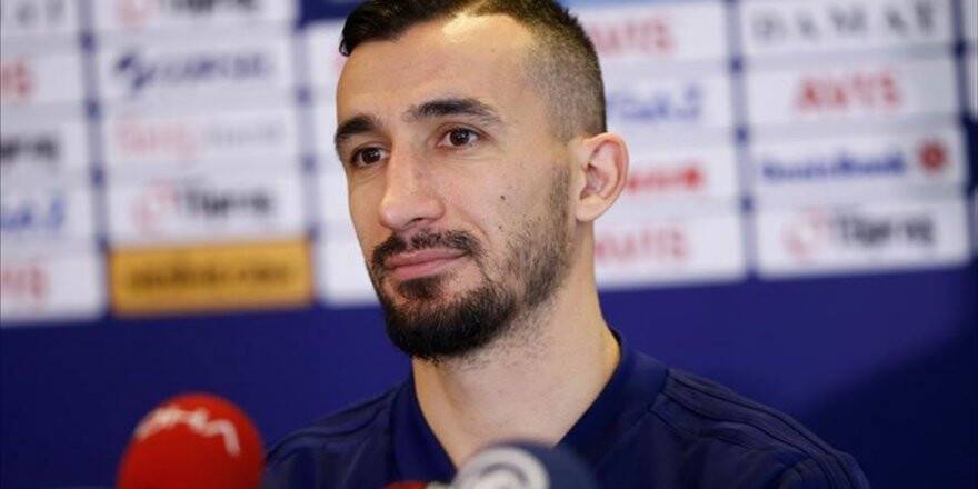Fenerbahçe Tecrübeli Futbolcu İle Yollarını Ayırdı