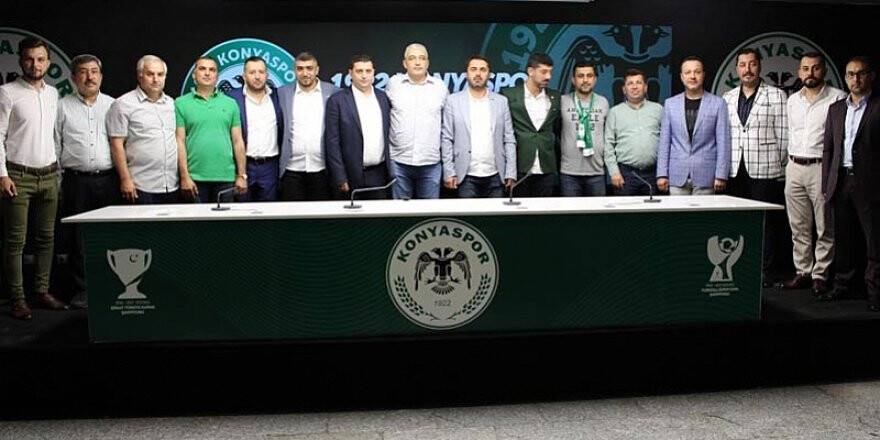 1922 Konyaspor'da görev dağılımı