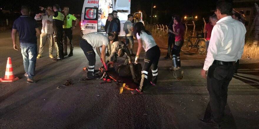 Motosikletle çarpışan otomobil sürücüsü kaçtı: 1 yaralı
