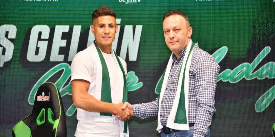 Konyaspor, Alper Uludağ'ı Transfer Etti