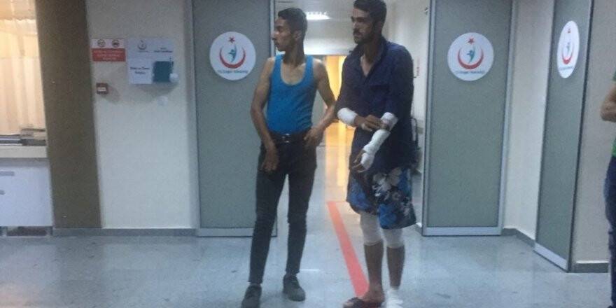  Aşık genç, babası ile tartışıp otomobilden atladı 