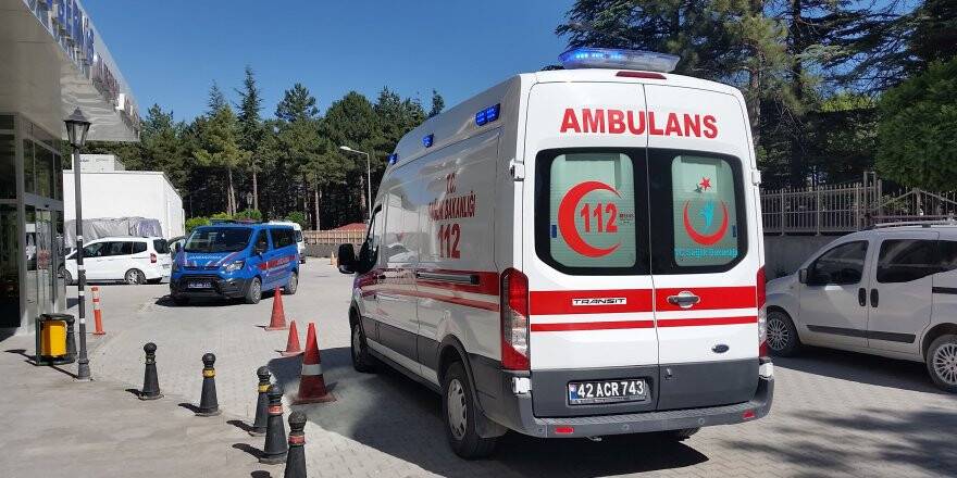 Konya'da otomobil takla attı: 4 yaralı