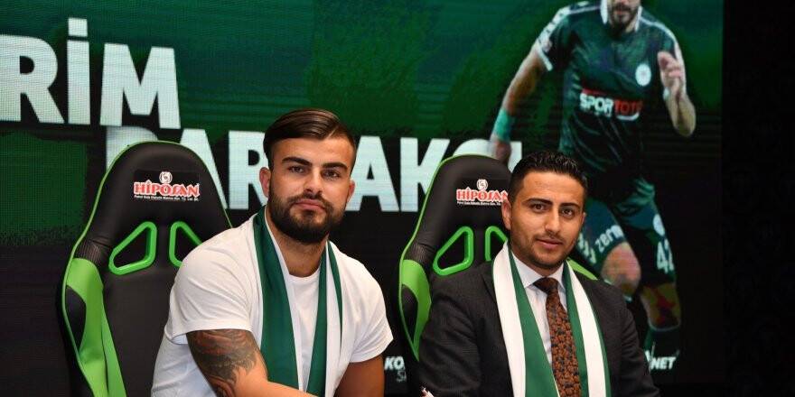 Konyaspor, Abdülkerim Bardakcı'nın sözleşmesini 2 yıl uzattı