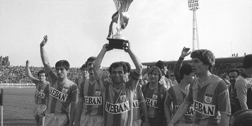 Fatih Terim'in 45 Yıl Önce Attığı İmza