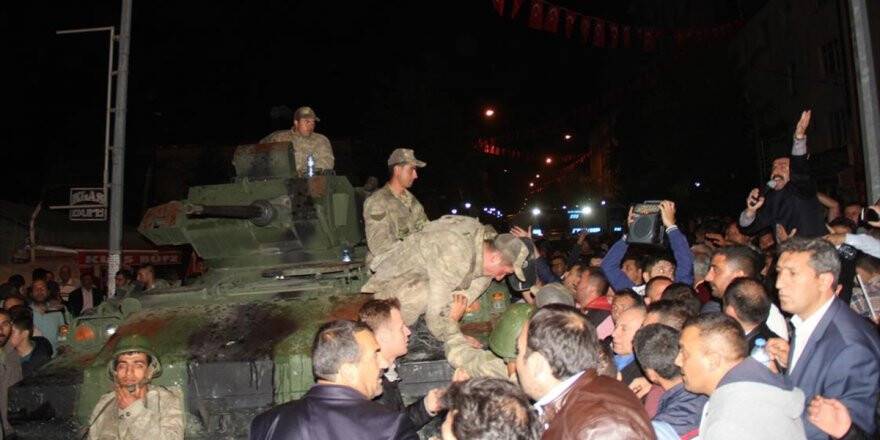 Tur Şirketlerinin Yeni Durağı 'Kırmızı Periler Diyarı'