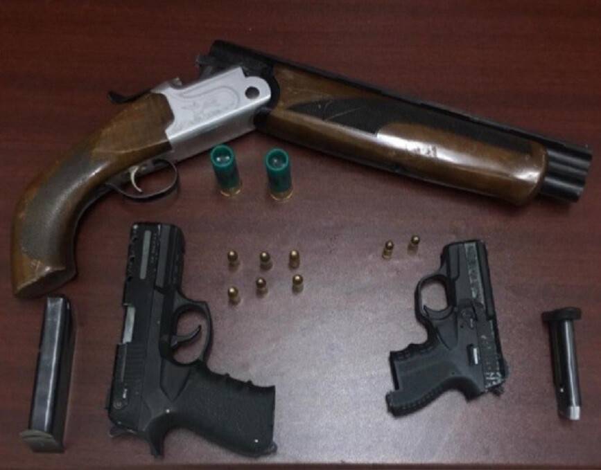 Ereğli'de iş yerinde silah bulunduran 3 şahıs gözaltına alındı