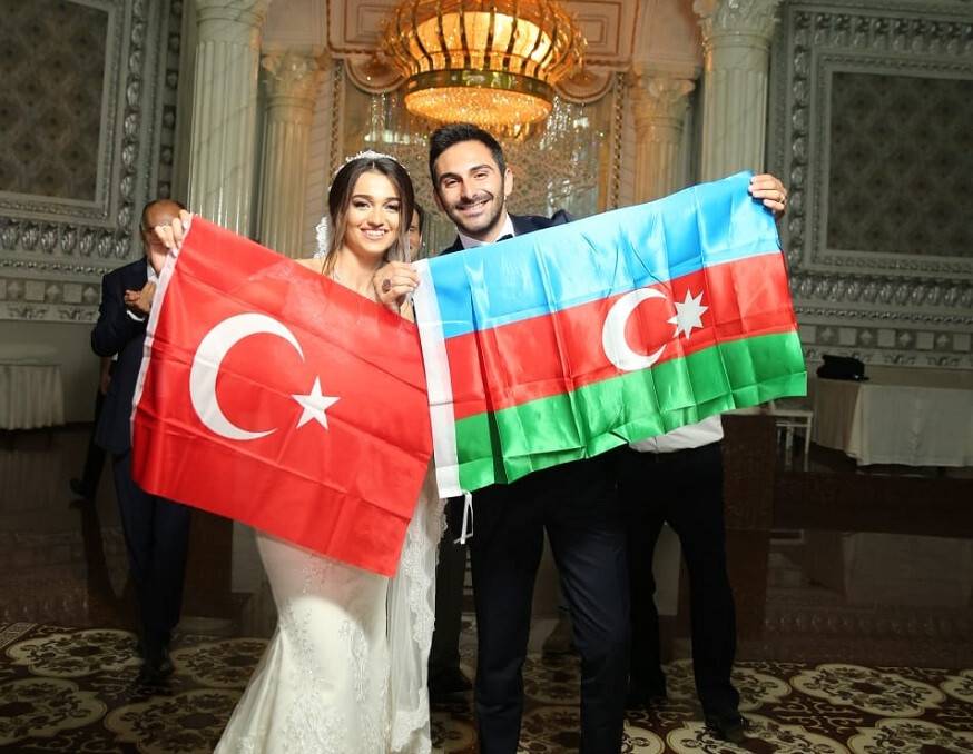 Suat ve Samira evlendi