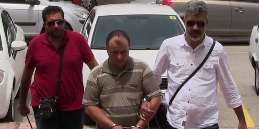 Alacağı olan gencin babasını vurup annesini rehin alan şahıs tutuklandı 