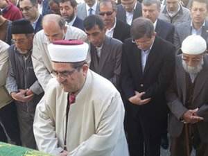 Talha Bayrakcı'nın cenaze namazına katıldı