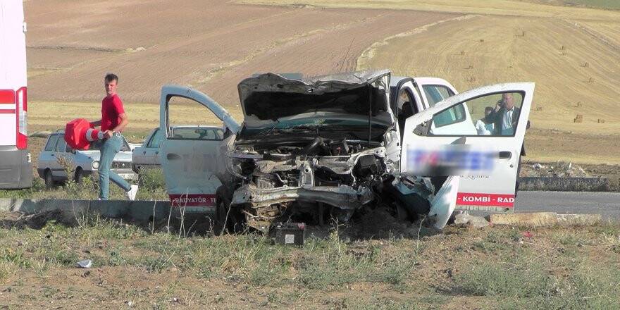 Konya’da iki otomobil çarpıştı: 1 ölü, 2 yaralı
