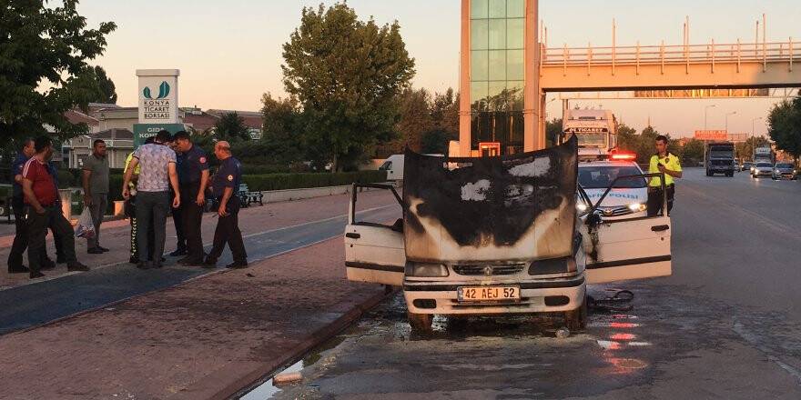 Konya'da Otomobil Yangını