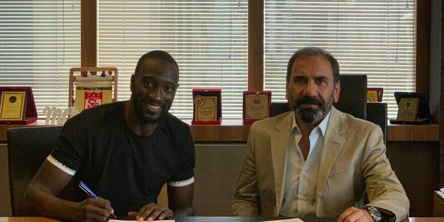 Mustapha Yatabare, DG Sivasspor'da
