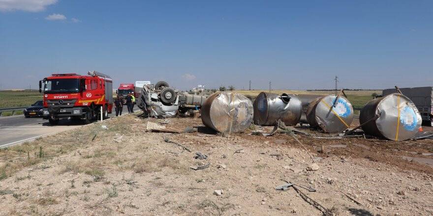 Süt tankeri devrildi: 1 ölü 