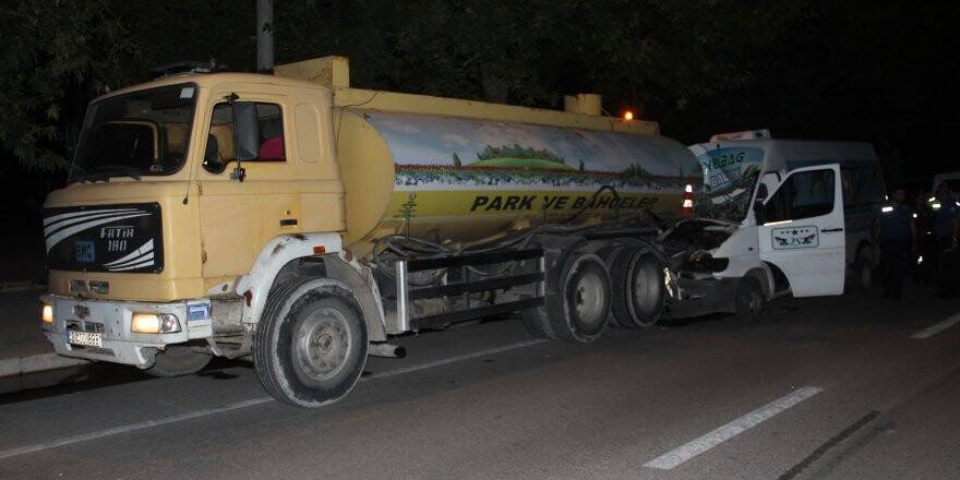 Kazaya Karışan Alkollü Sürücü Yaralı Halde Kaçtı