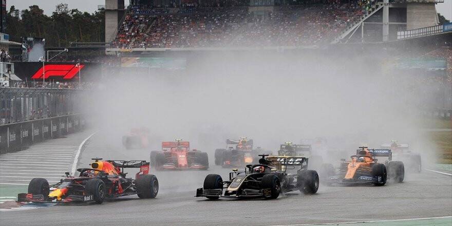 Yağmur Altında Kazanan Verstappen