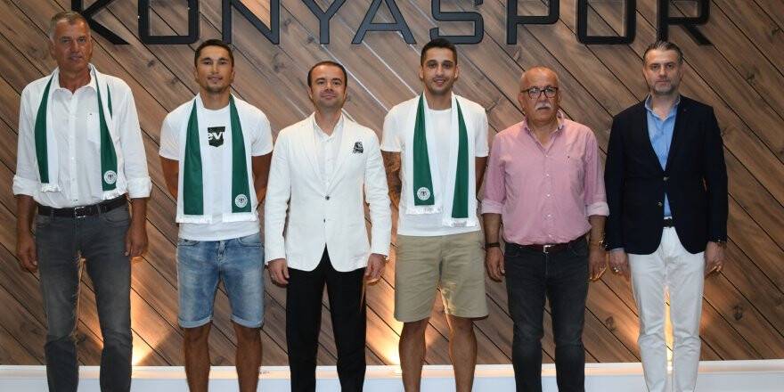 Konyaspor potada imza şov yaptı